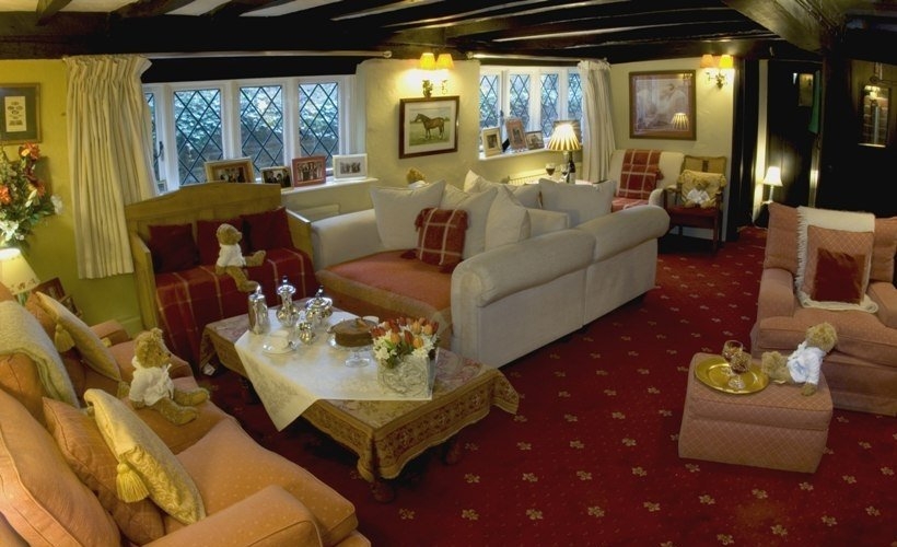 Strand House Lounge - Rye Accommodation