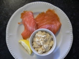 Bed and breakfast Rye - Luxury salmon and eggs
